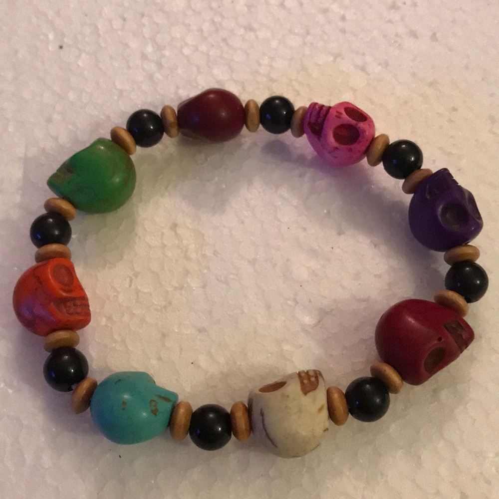 Multi stone skull bracelet